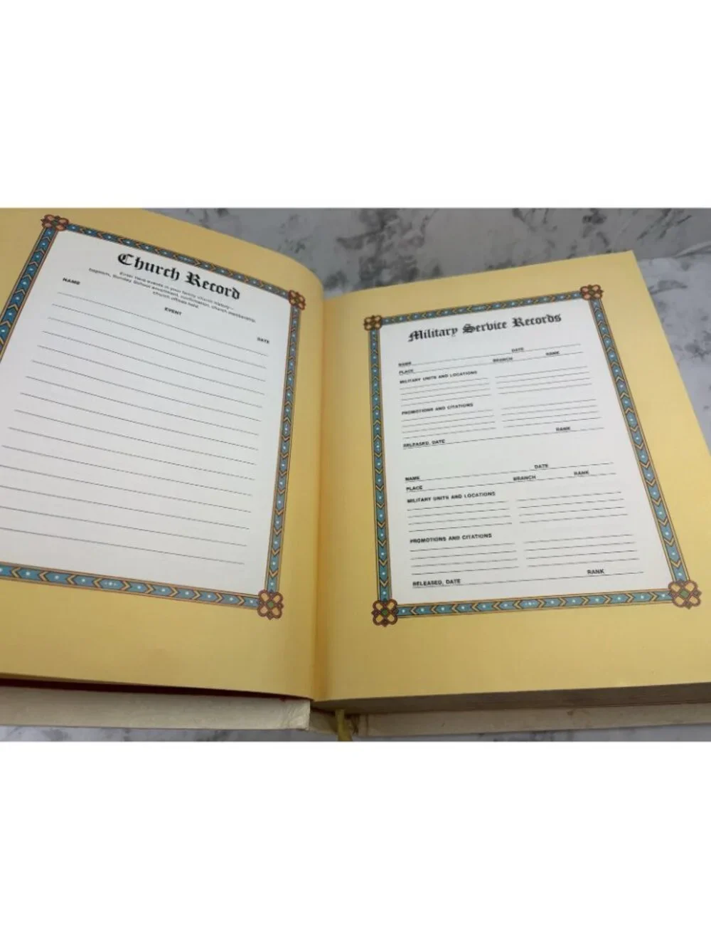 *Vintage Collins World Family Heritage Generations Edition Family Holy Bible